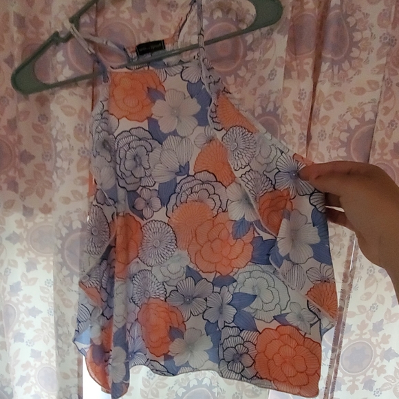 Urban Episode Tank - Picture 3 of 3